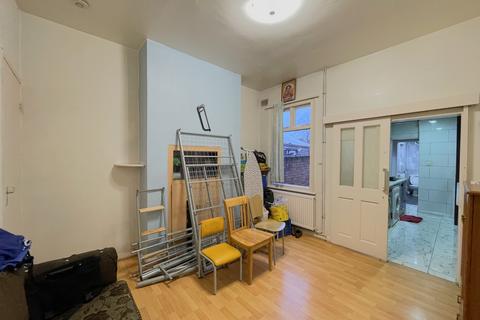 undefined, Shaftesbury Avenue, Leicester LE4
