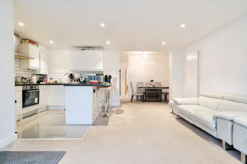 2 bedroom maisonette for sale, Denman Drive, Ashford, TW15