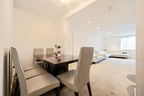 2 bedroom maisonette for sale, Denman Drive, Ashford, TW15