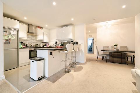 2 bedroom maisonette for sale, Denman Drive, Ashford, TW15