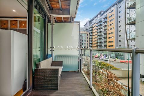 Studio for sale, Warwick Building, 366 Queenstown Road, London, SW11