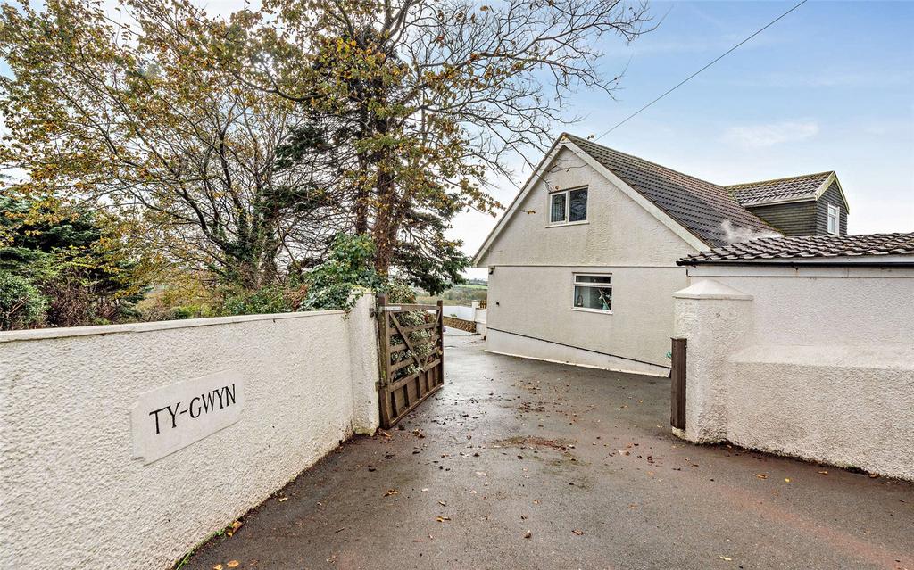 Entrance Drive