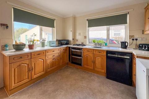 4 bedroom bungalow to rent, Treharris, Sithney, Sithney, Helston