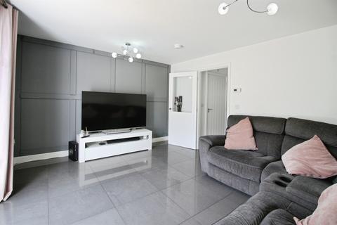 4 bedroom end of terrace house for sale, Heol Ty Draw, BARRY
