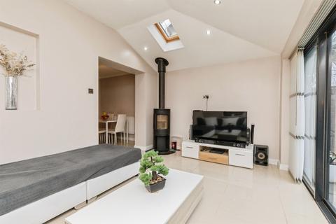 undefined, Lavender Close, Thornbury, BRISTOL