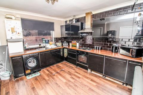 2 bedroom terraced house for sale, High Row, Concord, Washington, NE37