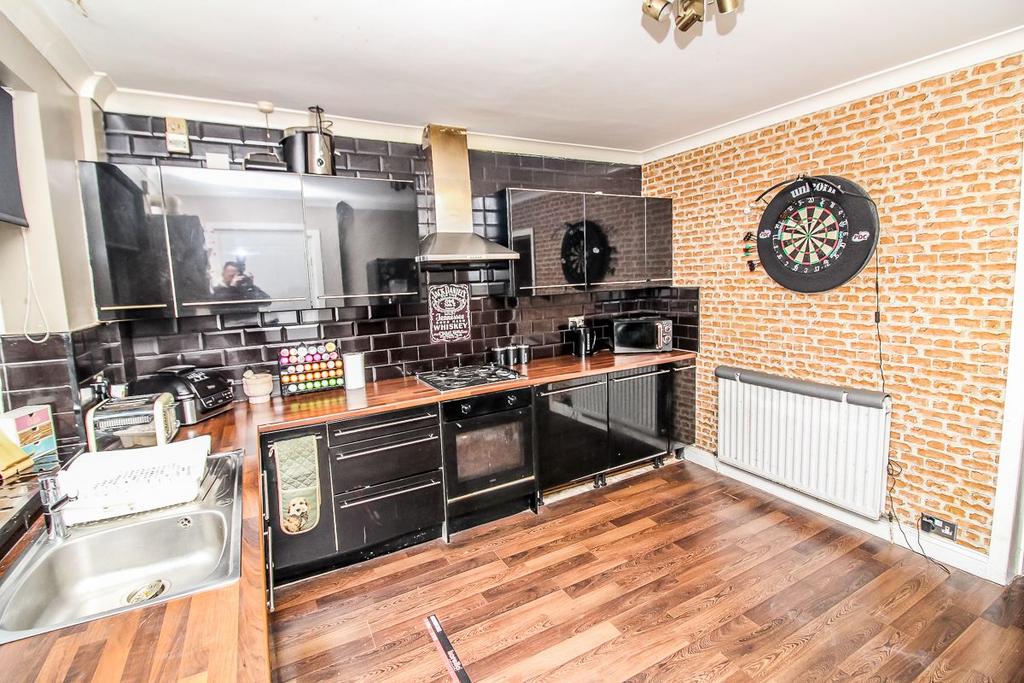 Kitchen Pic 2.