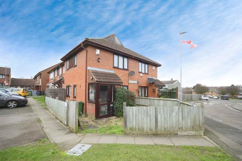 undefined, Thorntondale, Luton
