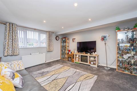 3 bedroom end of terrace house for sale, Queen Street, BURNTWOOD