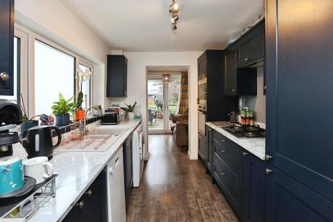 2 bedroom semi-detached house for sale, Hartington Road, Gosport