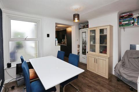 2 bedroom semi-detached house for sale, Hartington Road, Gosport