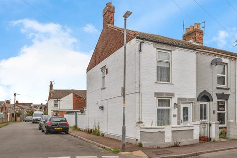 3 bedroom end of terrace house for sale, East Road, Great Yarmouth