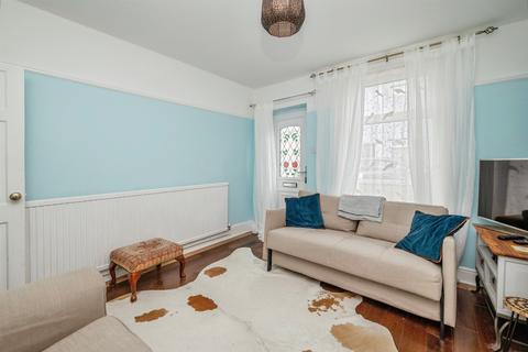 3 bedroom end of terrace house for sale, East Road, Great Yarmouth