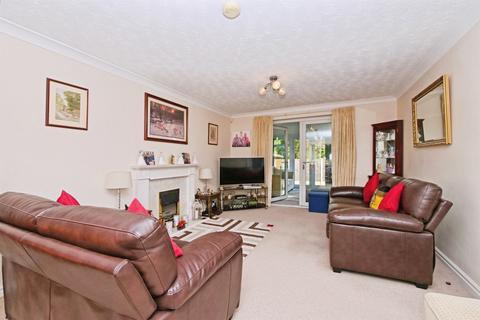 3 bedroom detached bungalow for sale, Farmstead Rise, Haxby, York