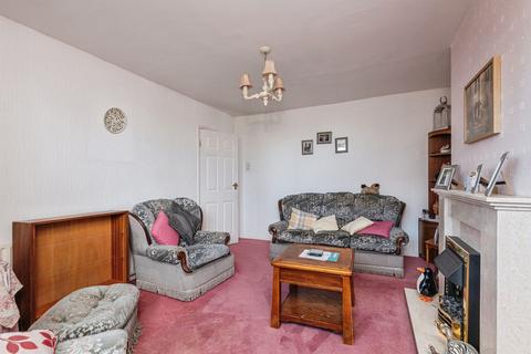 2 bedroom semi-detached bungalow for sale, Boothroyd Drive, Huddersfield