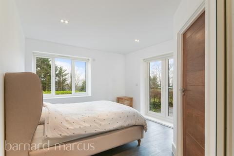 3 bedroom flat for sale, West Hill, South Croydon