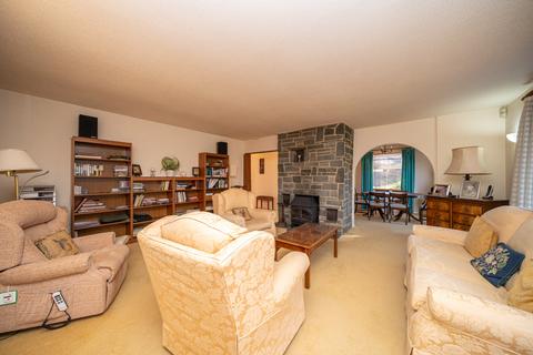 3 bedroom detached bungalow for sale, Lakeside, Tring