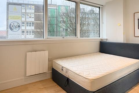 1 bedroom flat to rent, Olympic Way