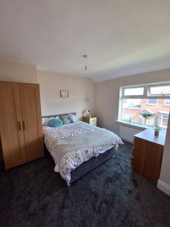1 bedroom in a house share to rent, Room 2