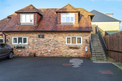 2 bedroom maisonette for sale, West Street, Reigate, Surrey, RH2