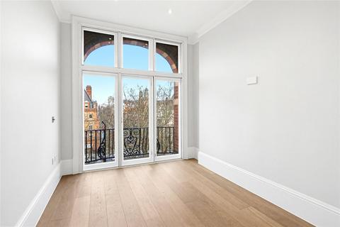4 bedroom apartment to rent, Lurgan Mansions, Lower Sloane Street, London, SW1W