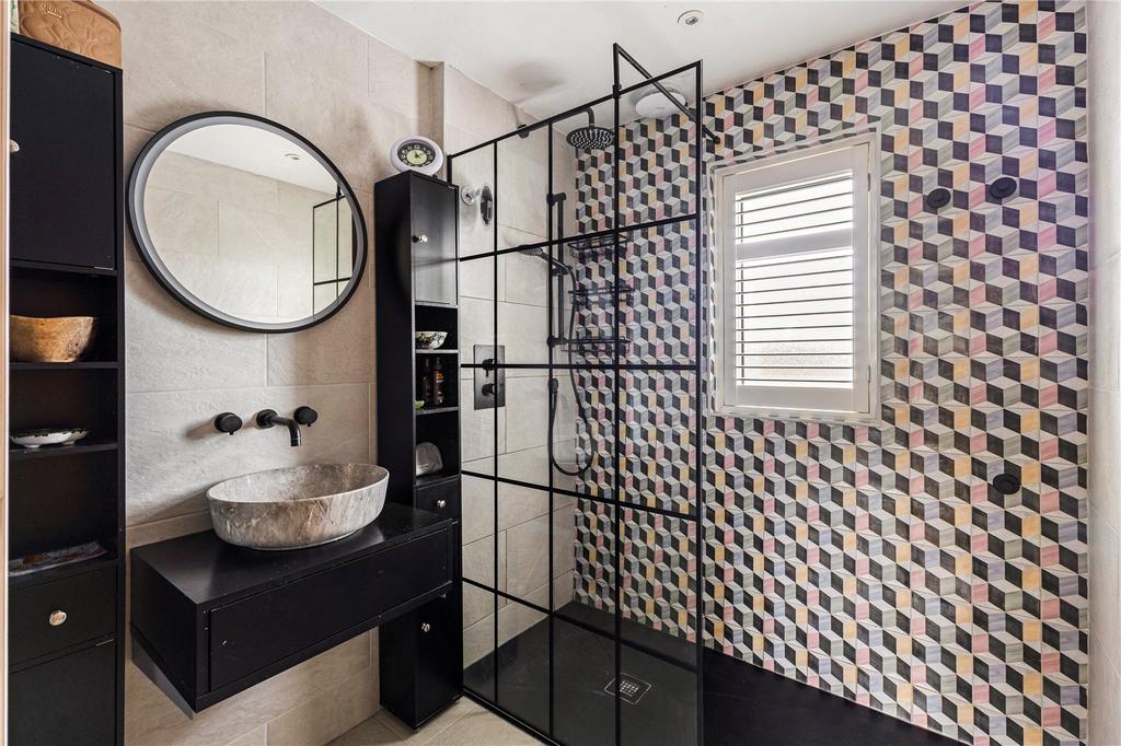 Family Shower Room