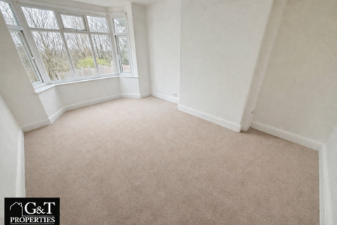 3 bedroom semi-detached house to rent, Stourbridge Road, Dudley, DY1