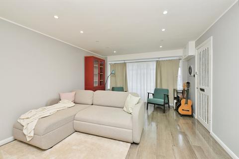 2 bedroom apartment for sale, Clarence Avenue, Northampton