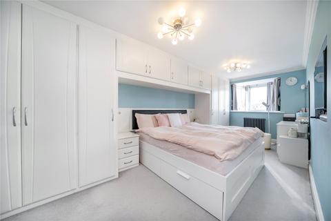 undefined, Preston Drive, London, E11