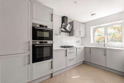 4 bedroom house for sale, Apple Tree Grove, Pollards Hill North, Norbury, SW16