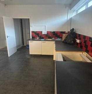Retail property (high street) to rent, 2A Alexandra Road Scunthorpe DN16 2SF