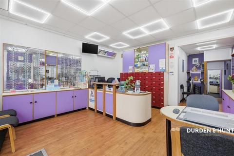 Healthcare facility for sale, 192 High Rd Romford RM6 6LU