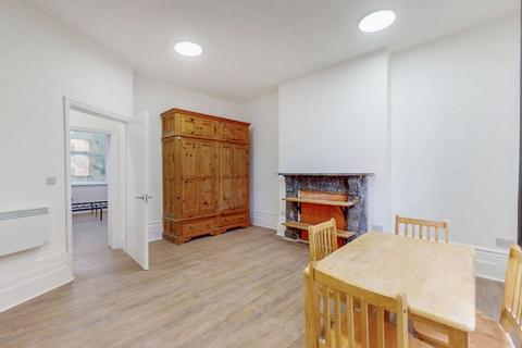 3 bedroom apartment to rent, N7