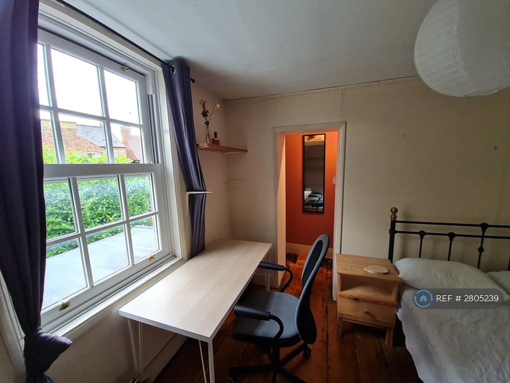 Double Bedroom