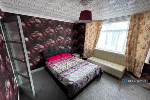 undefined, Denison Road, Feltham, TW13
