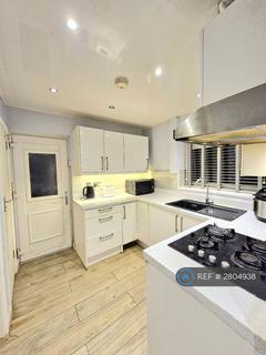 3 bedroom semi-detached house to rent, Acomb Gardens, Newcastle Upon Tyne, NE5