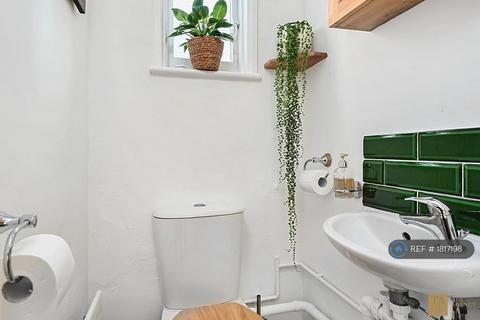 3 bedroom maisonette to rent, St Georges Road, Brighton, BN2