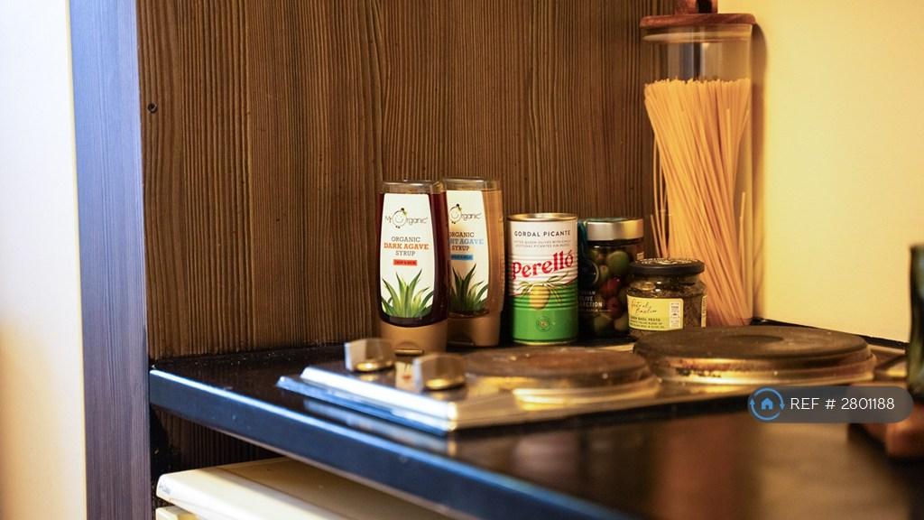 Kitchenette Detail