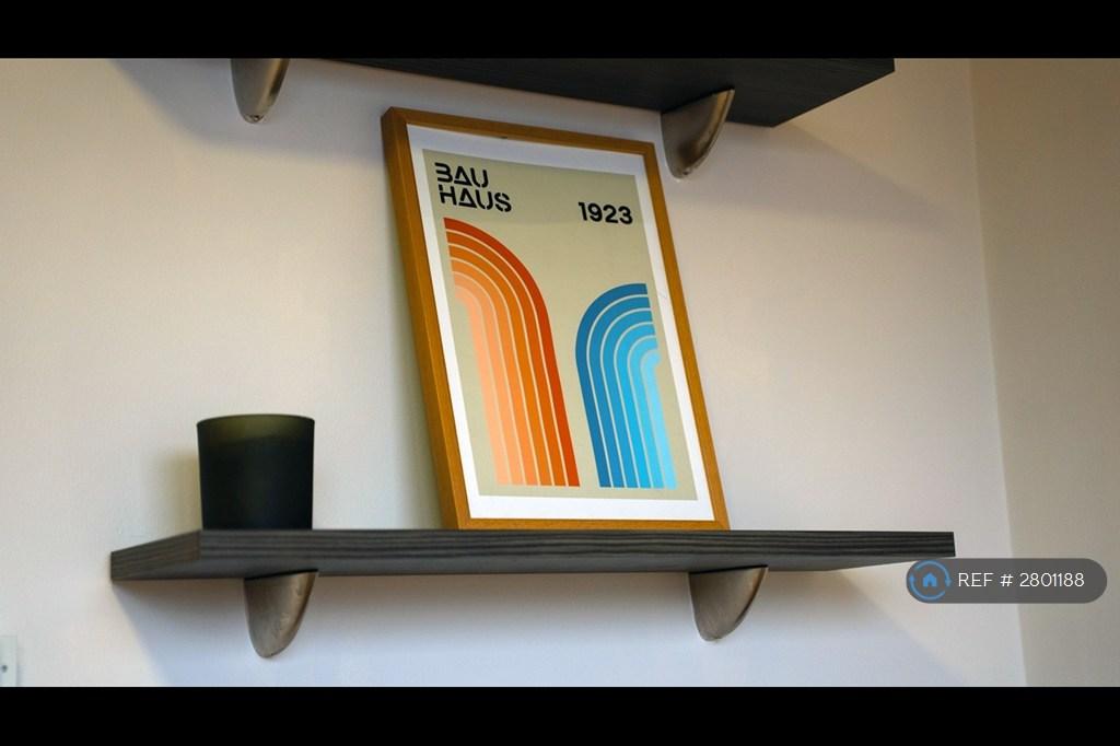 Living Area Detail