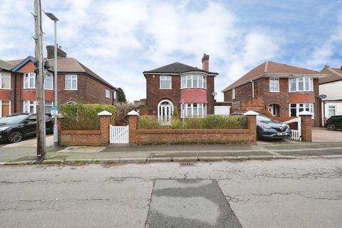 3 bedroom detached house for sale, Thoresby Avenue, Nottingham, NG17
