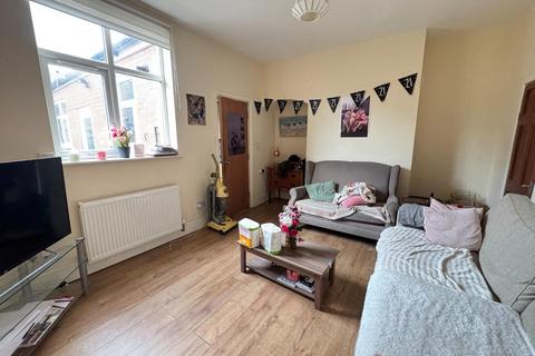 5 bedroom terraced house to rent, Ladybarn Lane, Manchester