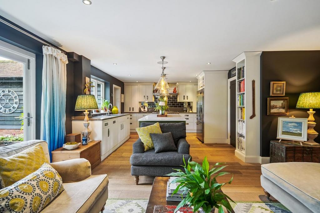 Kitchen / Living Room