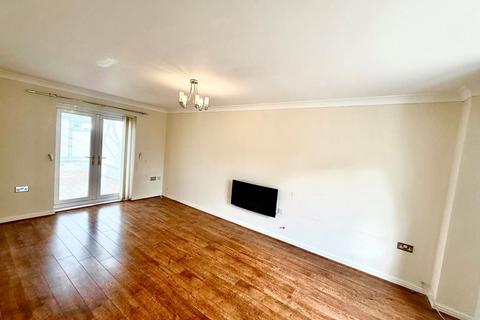 4 bedroom semi-detached house to rent, Fairplace Close, Bridgend
