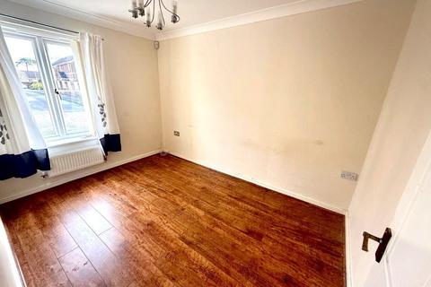 4 bedroom semi-detached house to rent, Fairplace Close, Bridgend