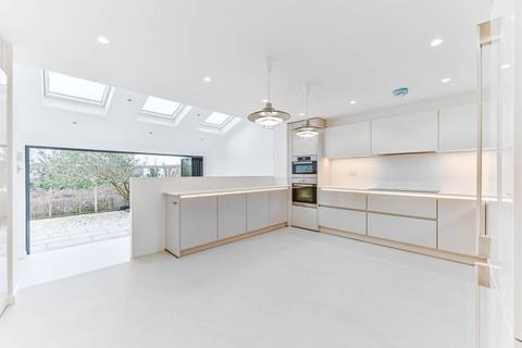 5 bedroom end of terrace house to rent, Pittville Gardens, London, SE25, South Norwood, London, SE25