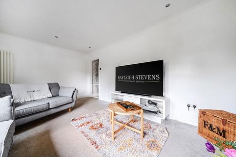 3 bedroom semi-detached house for sale, Silverspot Close, Gillingham ME8