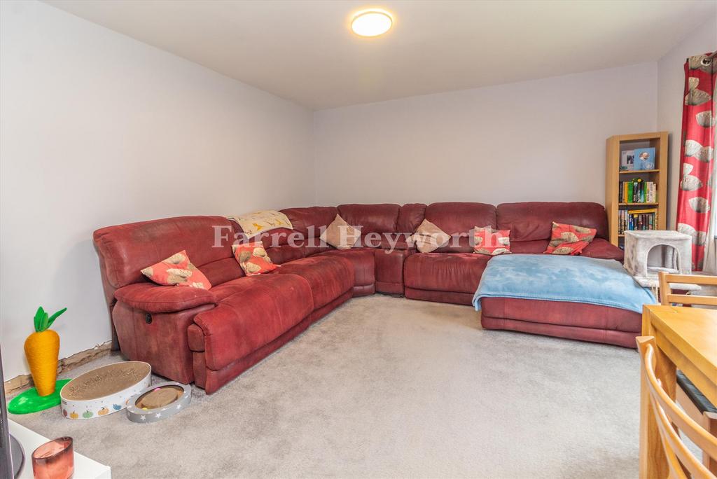 Lounge image 3