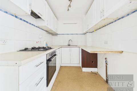 2 bedroom flat for sale, De La Warr Road, Bexhill