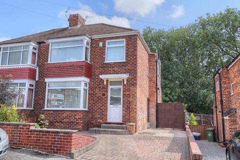 3 bedroom semi-detached house for sale, Hillcrest Avenue, Fairfield