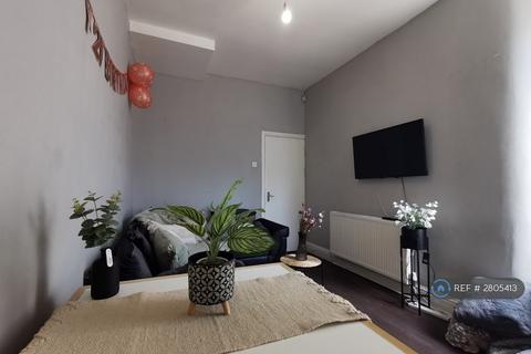 1 bedroom in a house share to rent, Willowdale Road, Liverpool, L18